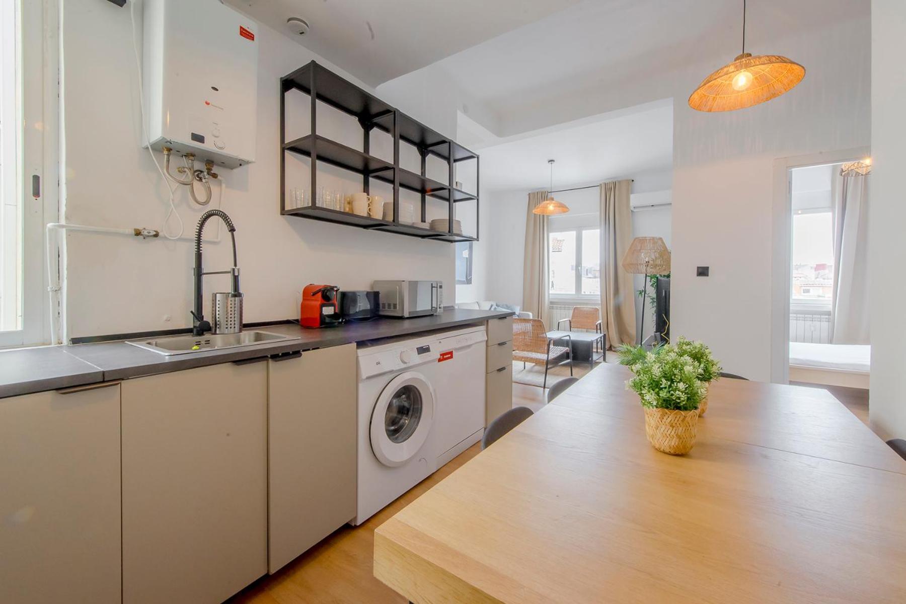 Aventura Y Tradicion En La Latina, Conoce Toledo 77 Apartamento Madri Exterior foto